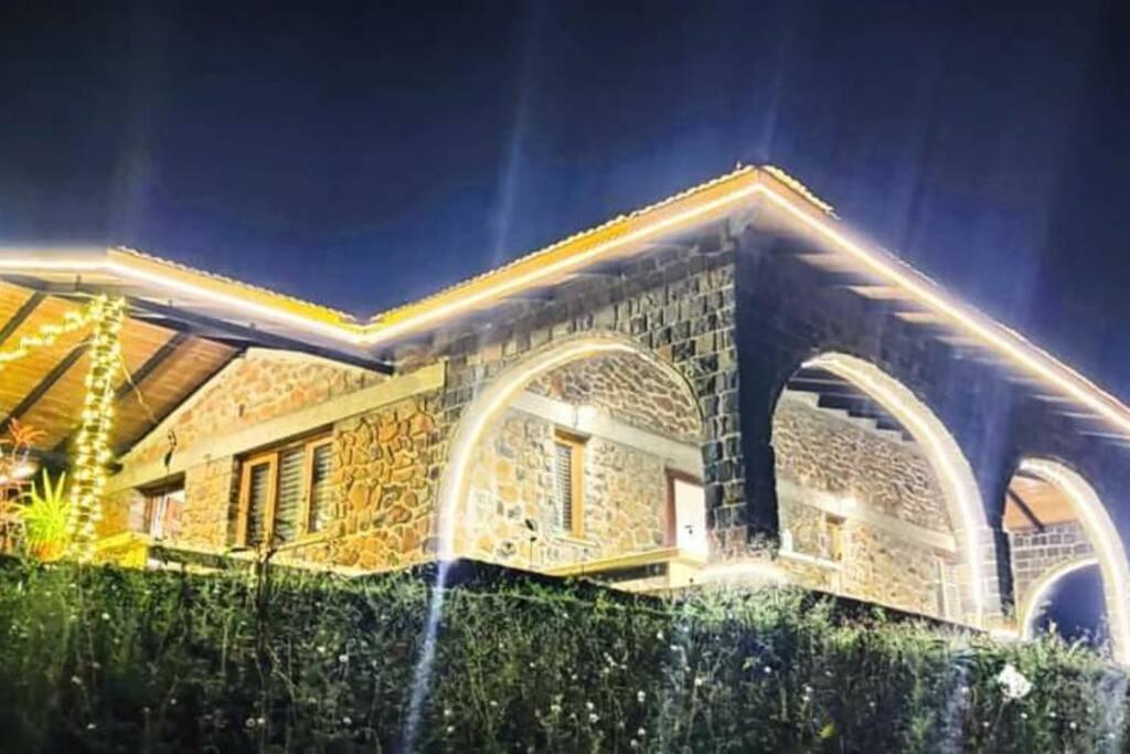 Eze Nof - A Hilltop Villa With 360º Water View Nashik Exterior photo
