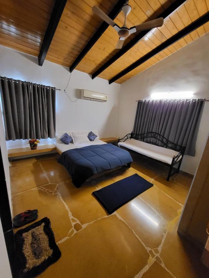 Eze Nof - A Hilltop Villa With 360º Water View Nashik Exterior photo