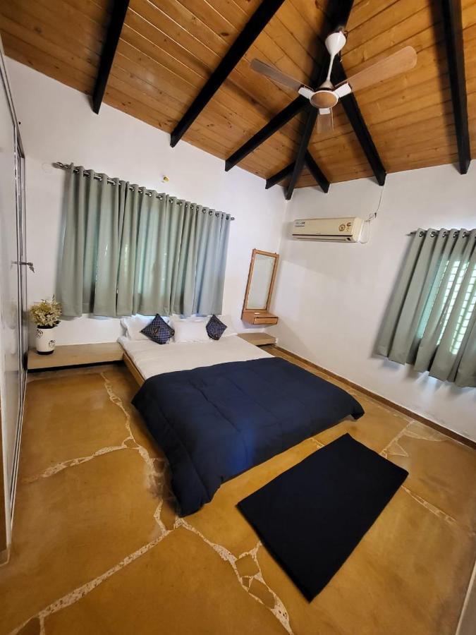 Eze Nof - A Hilltop Villa With 360º Water View Nashik Exterior photo